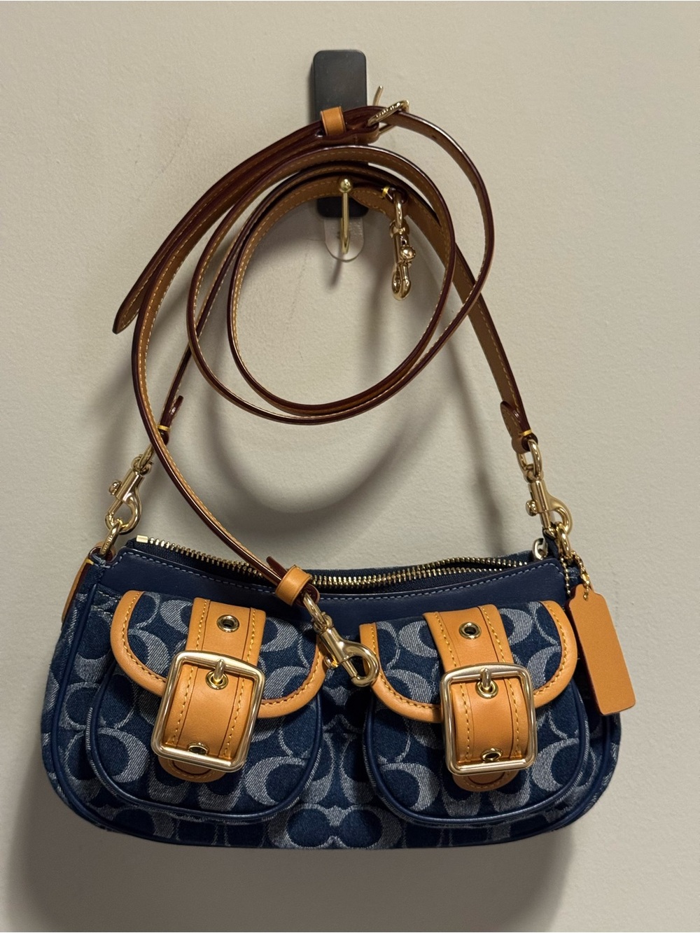 Coach Ashton Baguette in Signature Jaquard Denim - Picture 9 of 9